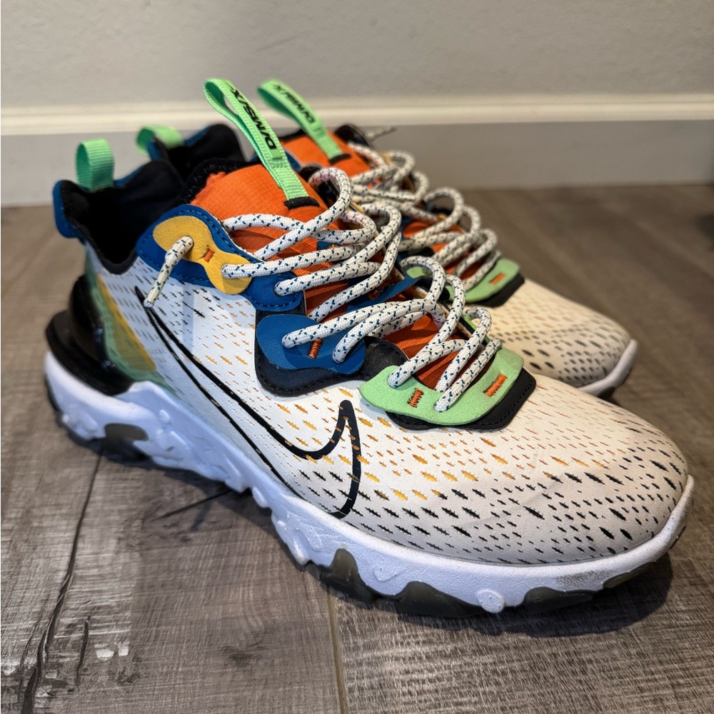 Nike React Vision Phantom Green Abyss Laser Orange